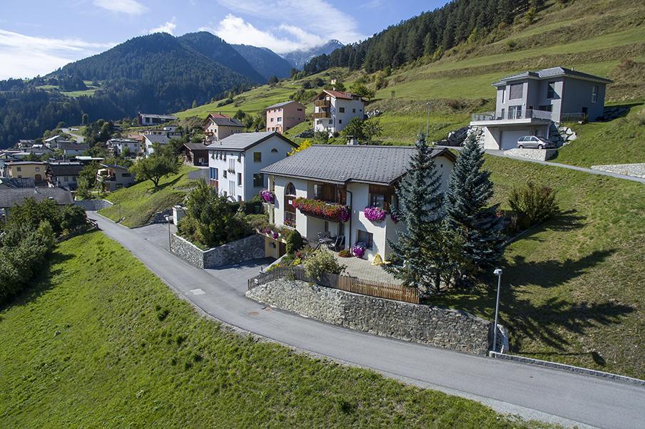 Apartamento Chasa Plajet Ramosch Exterior foto